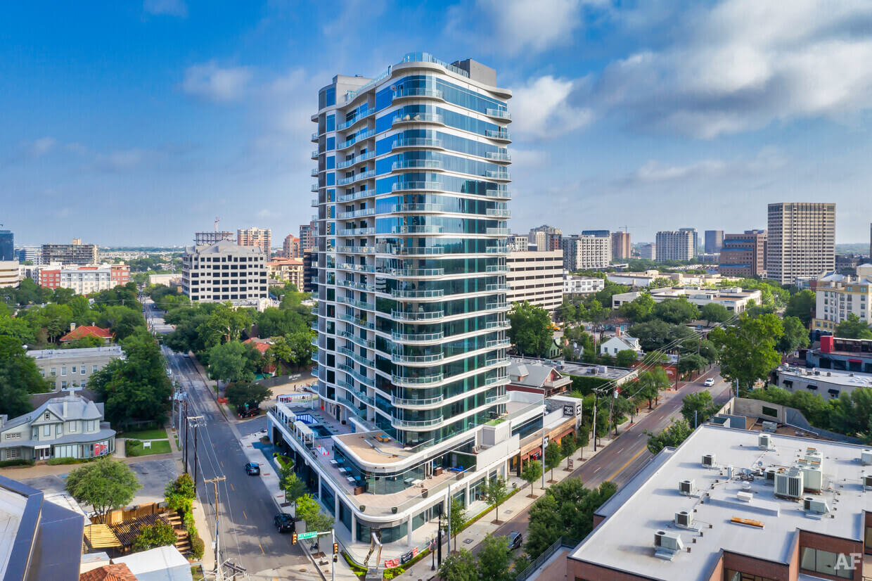 10 High rise condo buildings that make a lasting impression